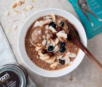 najsmaczniejsze zdrowe śniadanie: owsianka bam