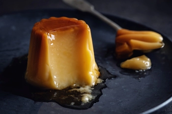 Panna cotta z orzechami laskowymi