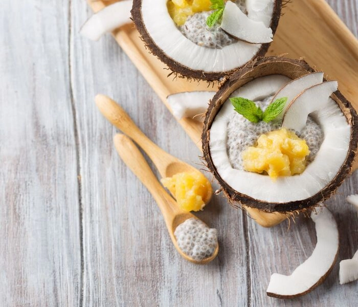 kokosowy pudding chia z mango