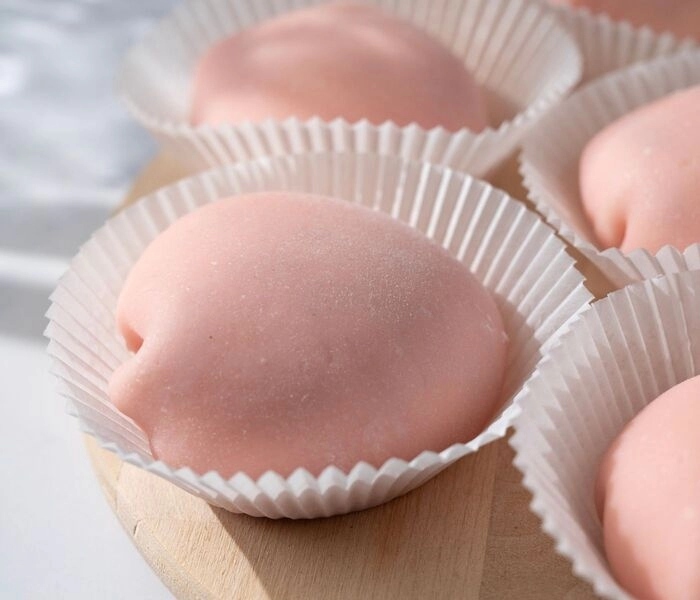 lody mochi z dżemem truskawkowym bam