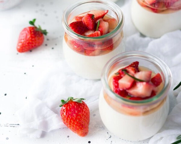 przepis na panna cottę w słoiku