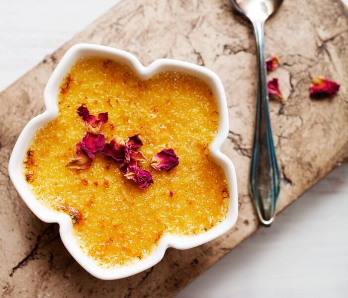 creme brulée z polewą z mango bam