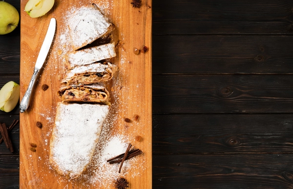 klasyczny przepis na strudel jabłkowy