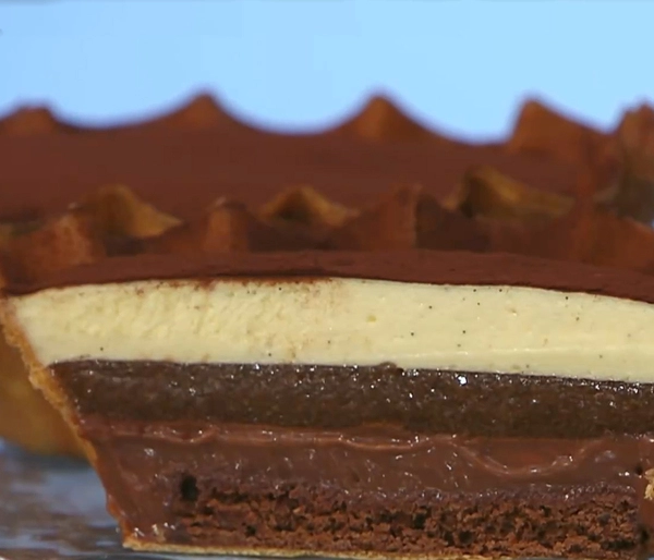 tort masterchef sacher z ganache z ciemnego piwa i kremem mascarpone z wanilią